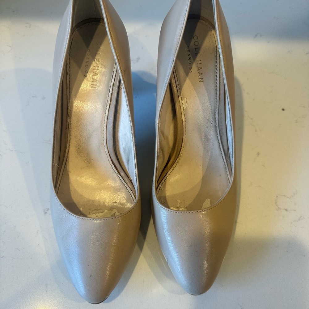 Cole Haan Women's Tan Pumps